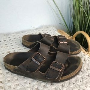 Brown Women’s Arizona Birkenstock Size 8 (39)